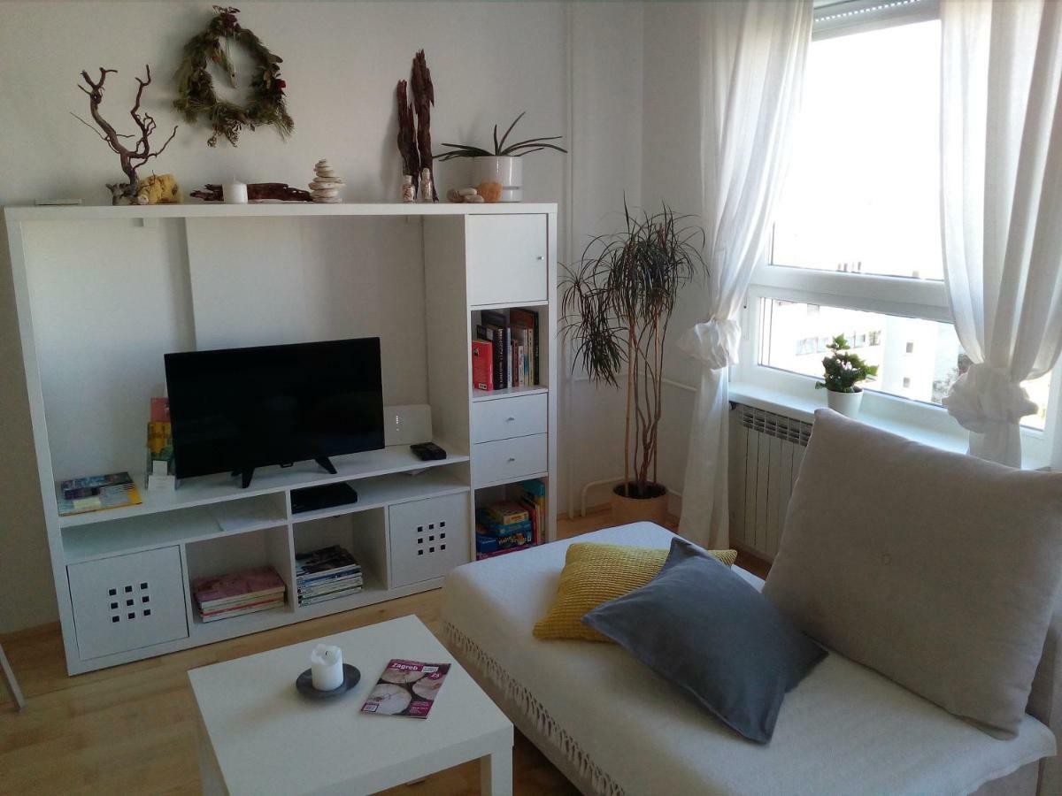 See U In Zagreb Apartment Exterior foto